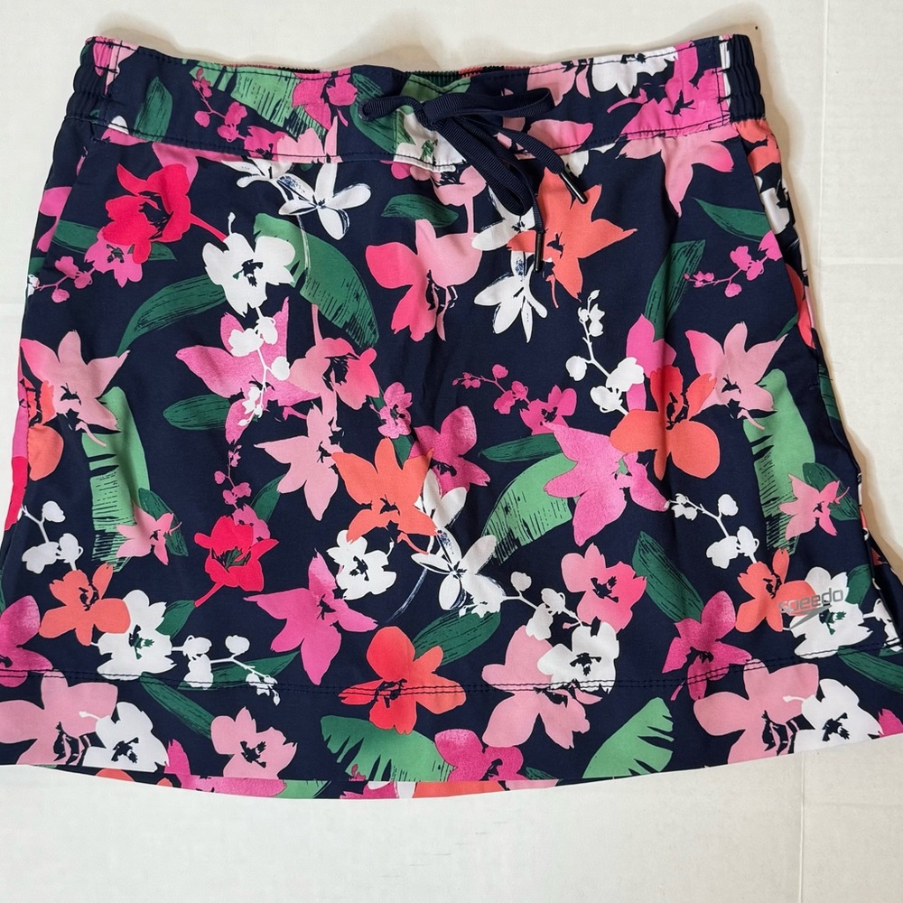 Speedo Floral Women's Skort - Navy and Pink